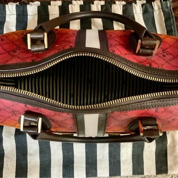 L.A.M.B. Red and Yellow ombré Rasta tote bag - Picture 3 of 12